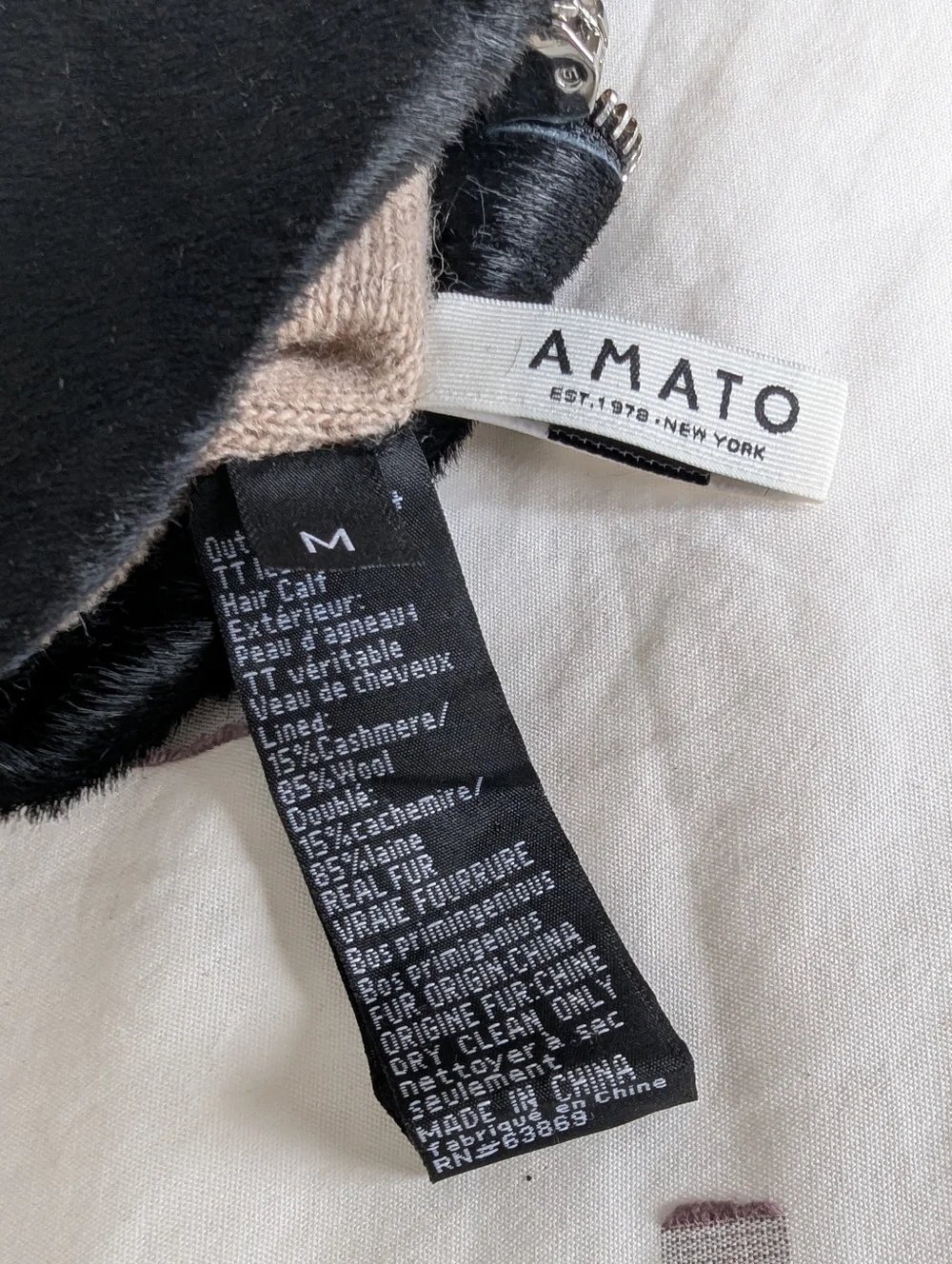 NWT Amato Black Lambskin Leather Zip-Detail Gloves